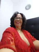 678956497: Chica busca chico en Barcelona