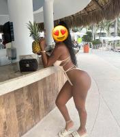 647246915: Chica busca chico en Lérida