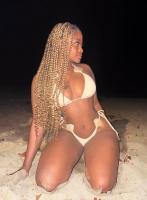 662487467: Chica busca chico en Granada