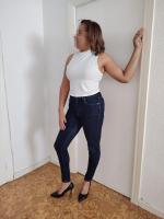 642904643: Chica busca chico en Madrid