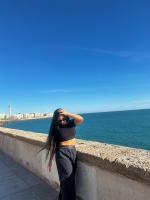 613232214: Chica busca chico en Cádiz