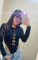 617746381: Chica busca chico en Madrid