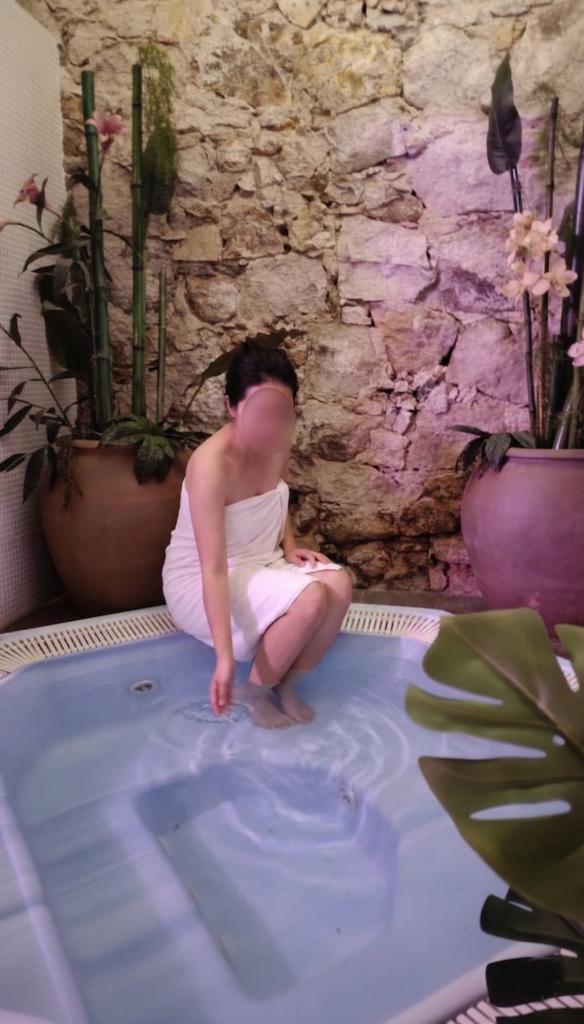 688181420: Chica busca chico en Barcelona