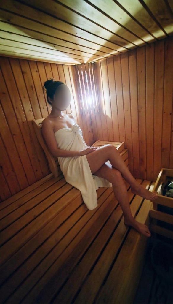 688181420: Chica busca chico en Barcelona