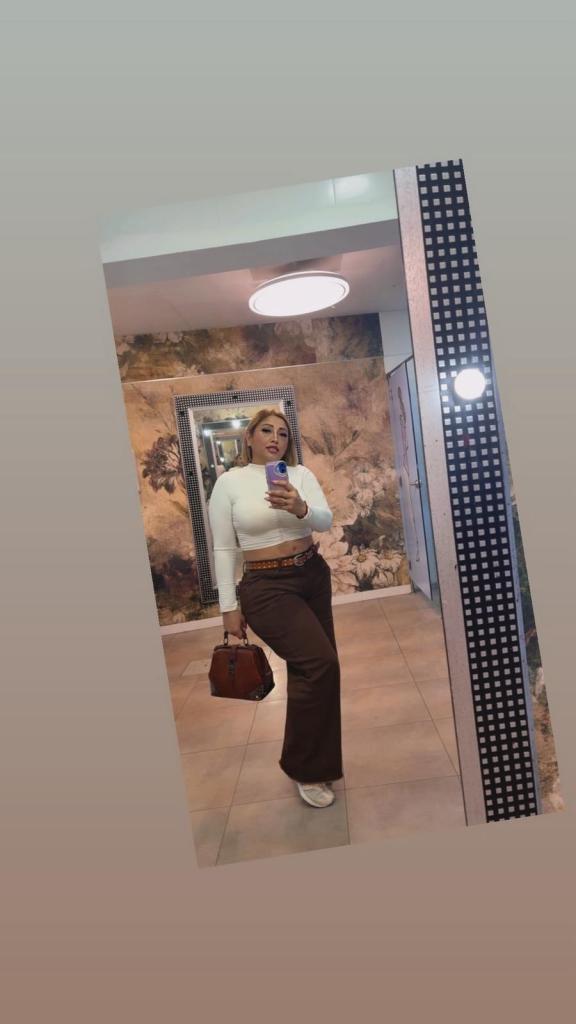 Chica busca chico en Granada: 