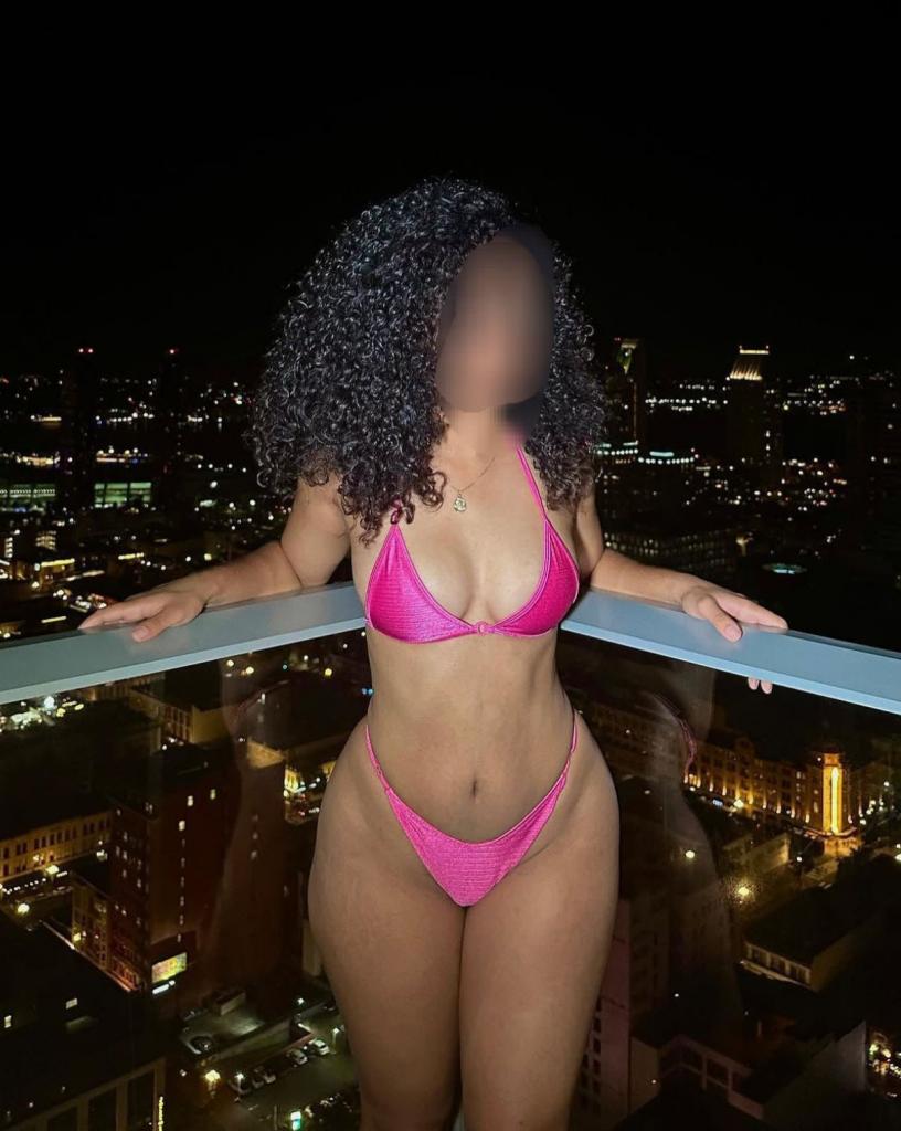 Chica busca chico en Zaragoza: 