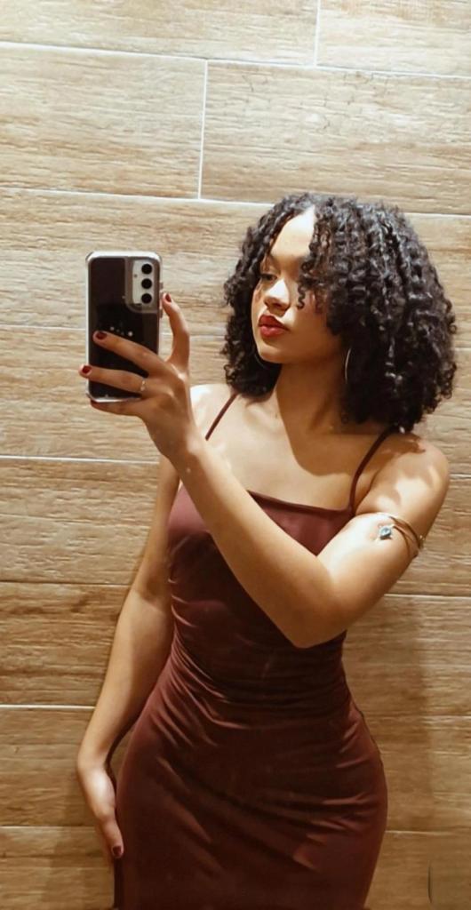 Chica busca chico en Cádiz: 