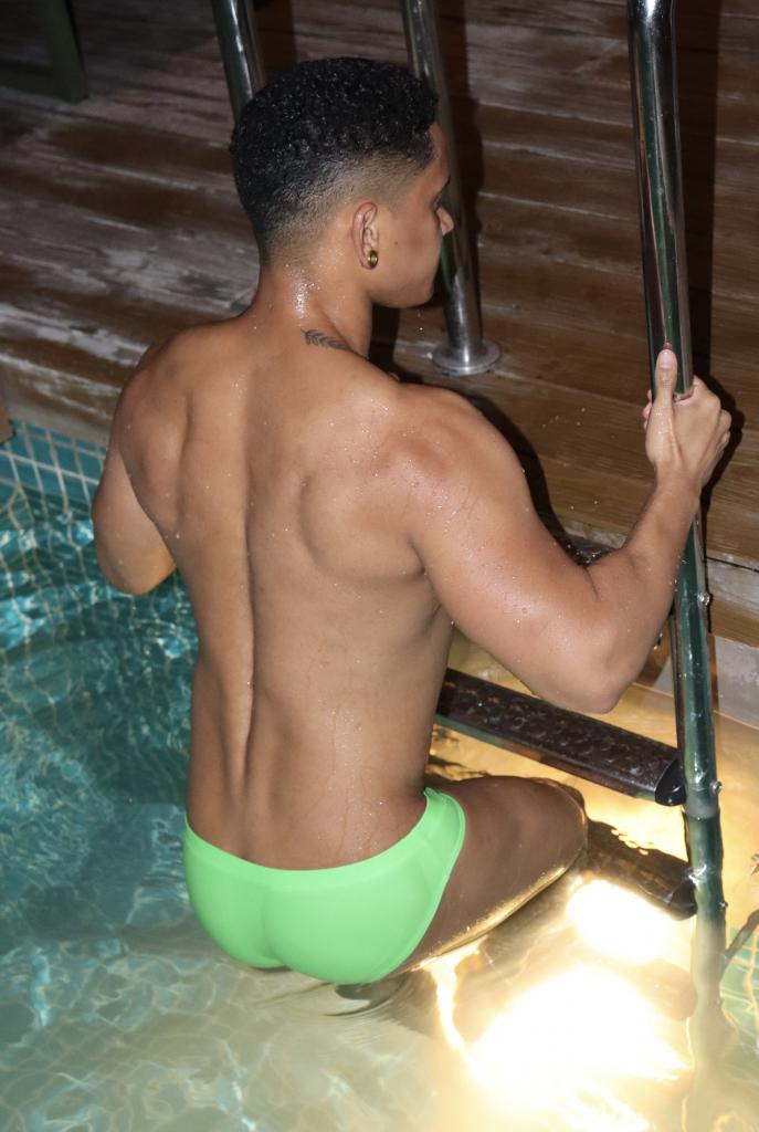 Chico busca chica en Las Palmas: 