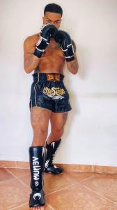 Chico busca chica en Valencia: 