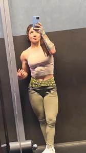 613437838: Chica busca chico en Murcia