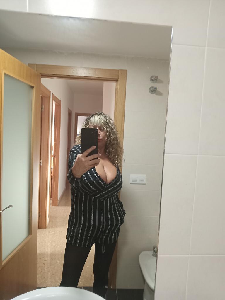 602700892: Chica busca chico en Barcelona