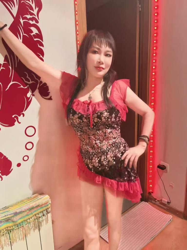 663581777: Chica busca chico en Guipúzcoa