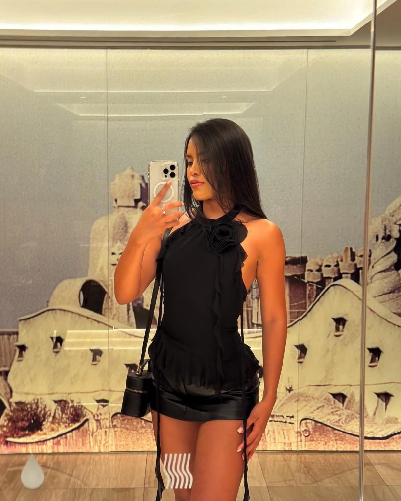 665365487: Chica busca chico en Barcelona