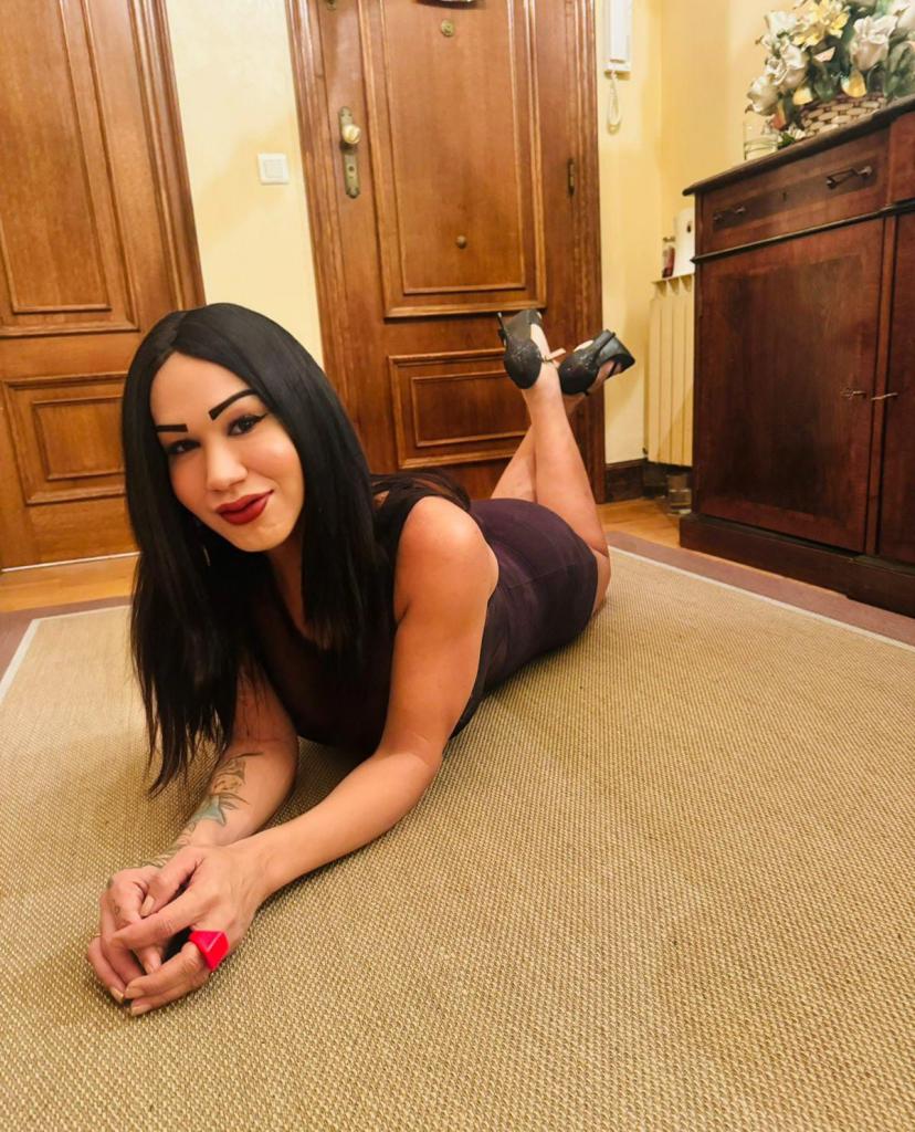 613478665: Travesti en Gerona