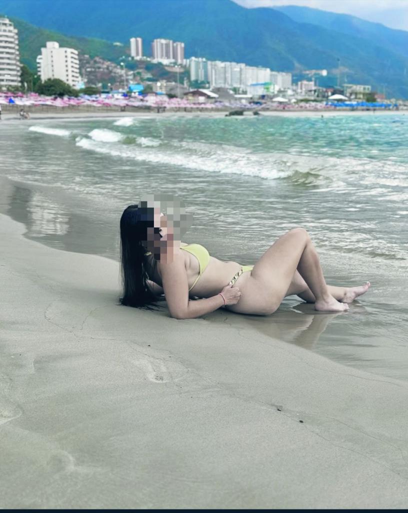 637058695: Chica busca chico en Navarra