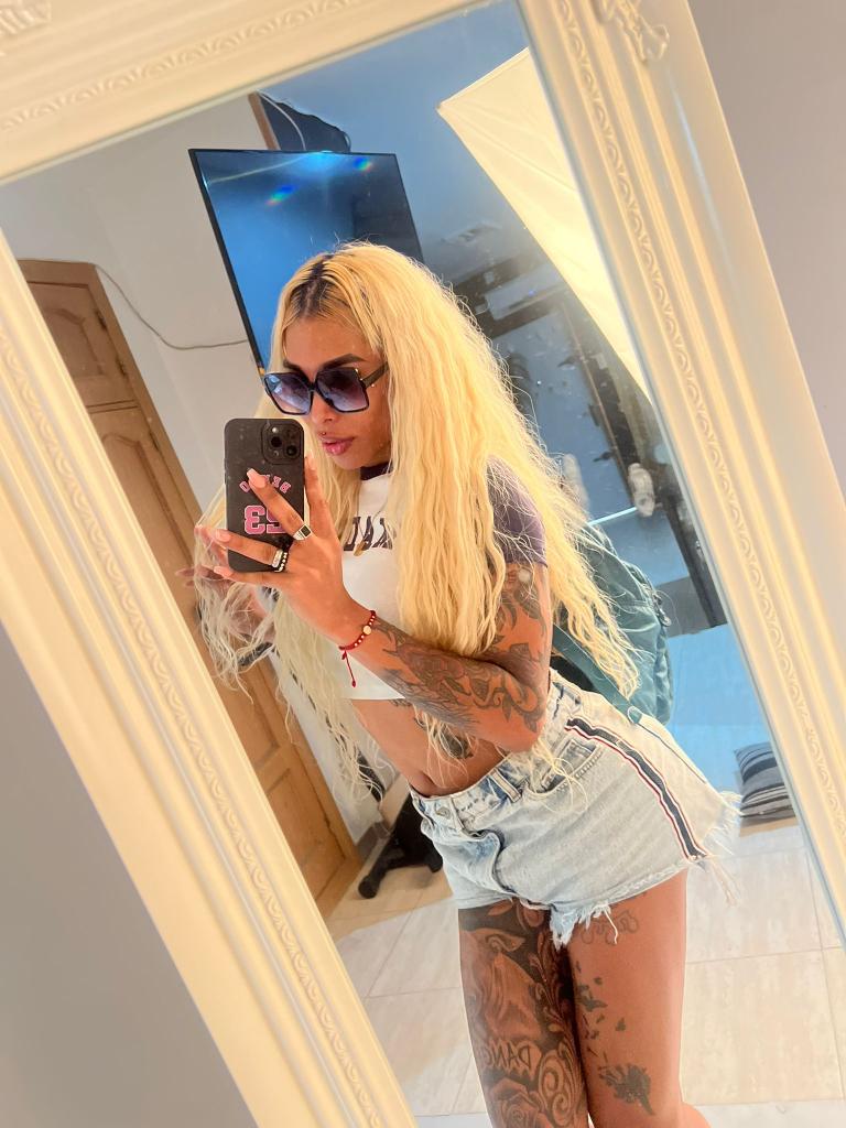 663071564: Travesti en Barcelona