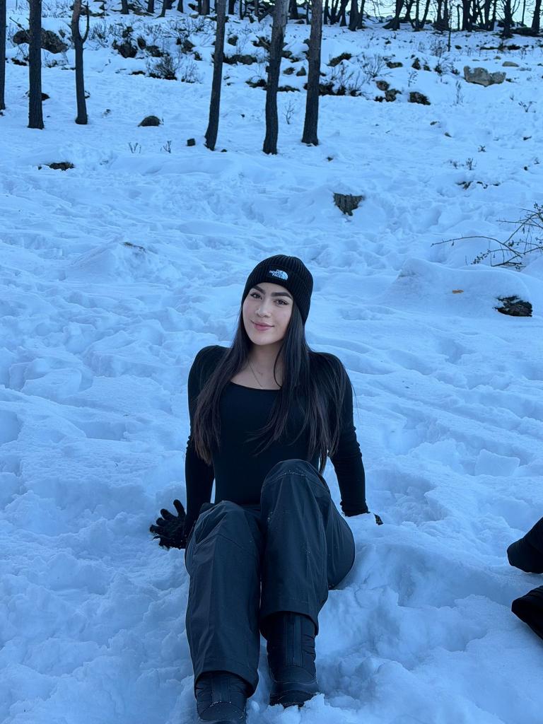 641399263: Chica busca chico en Murcia