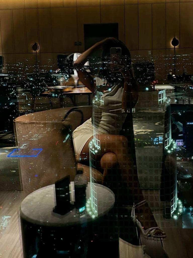 Chica busca chico en Cádiz: 