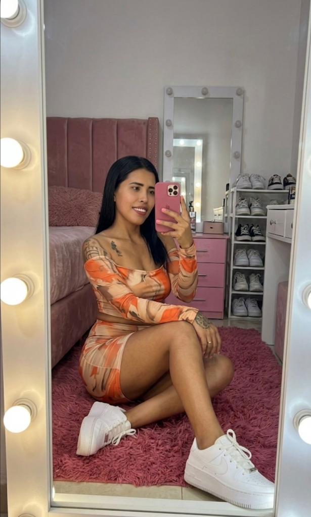 Chica busca chico en Valencia: Chica busca chico