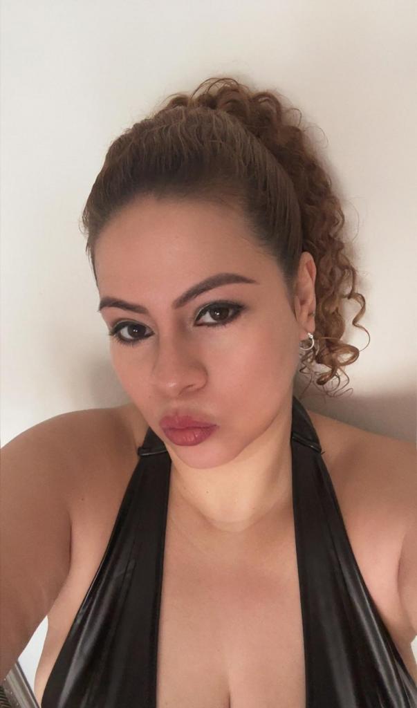 Chica busca chico en Cantabria: 