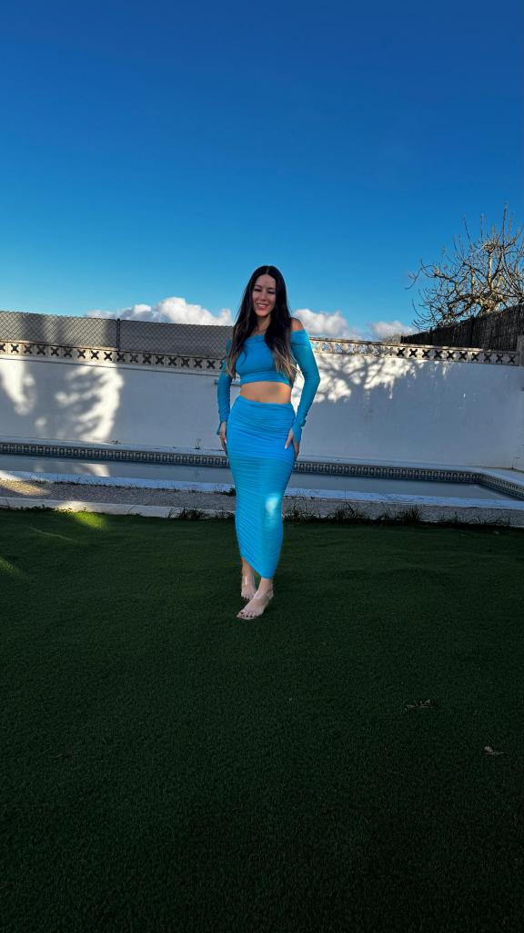 Chica busca chico en Ibiza: 