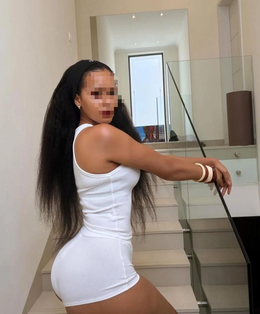 Chica busca chico en Barcelona: 