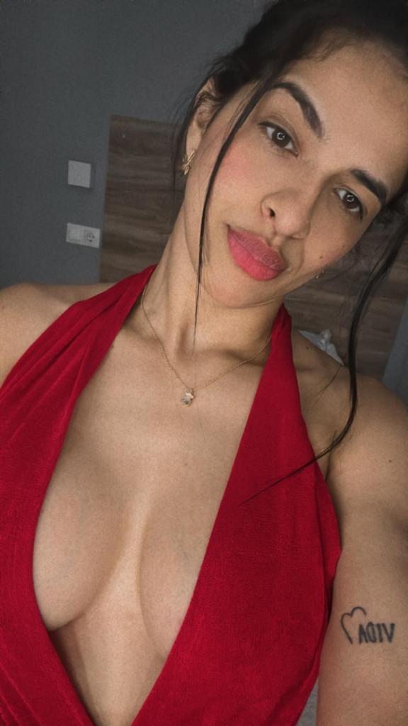 Chica busca chico en Almería: 