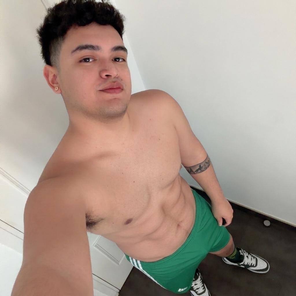 695091078: Chico busca chica en León