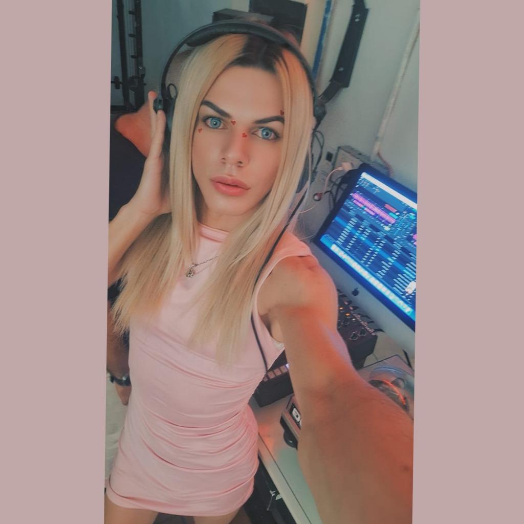 632454107: Transexual en Madrid