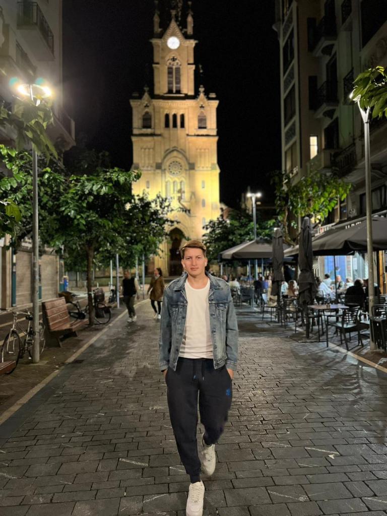 Chico busca chica en Barcelona: 