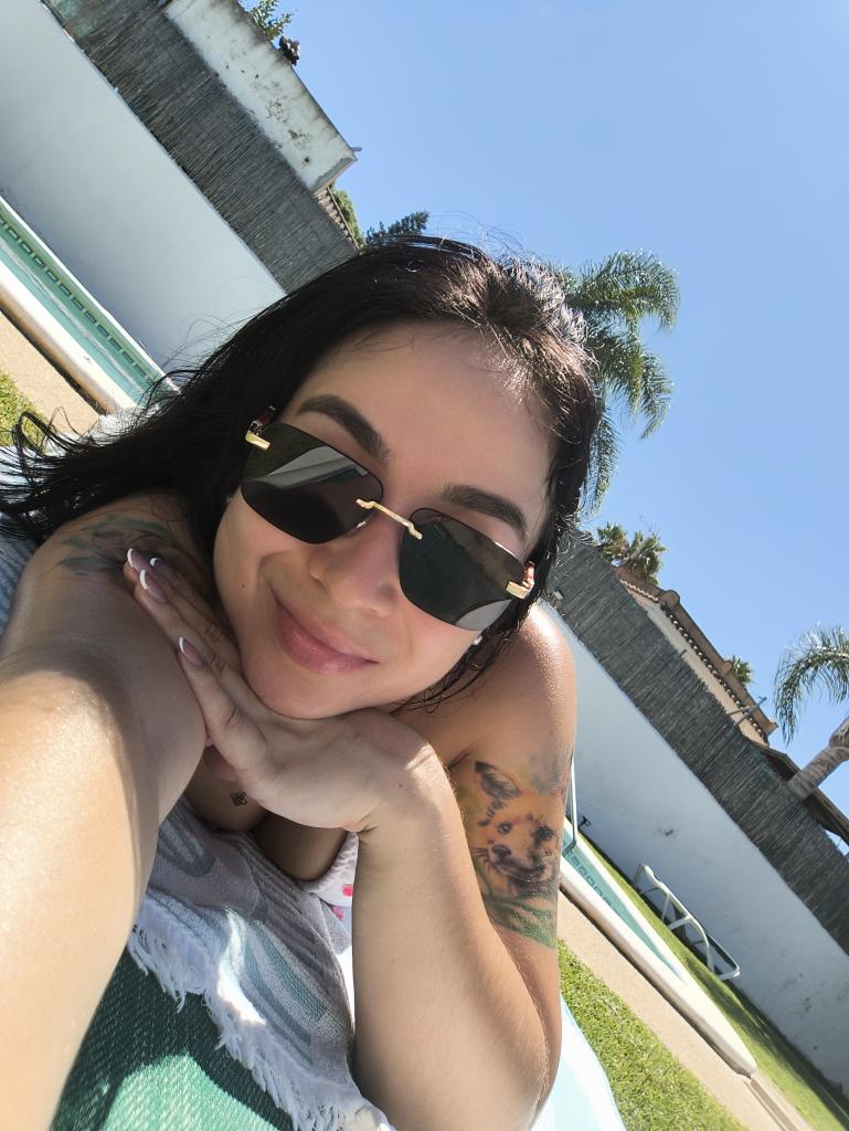 Chica busca chico en Ibiza: 