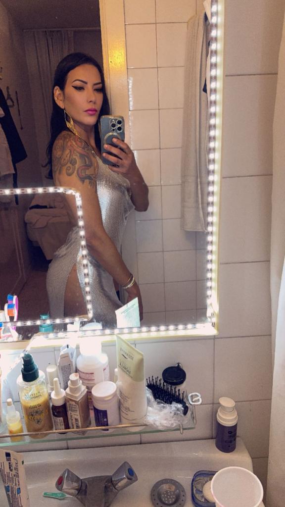 Chica busca chico en Granada: 