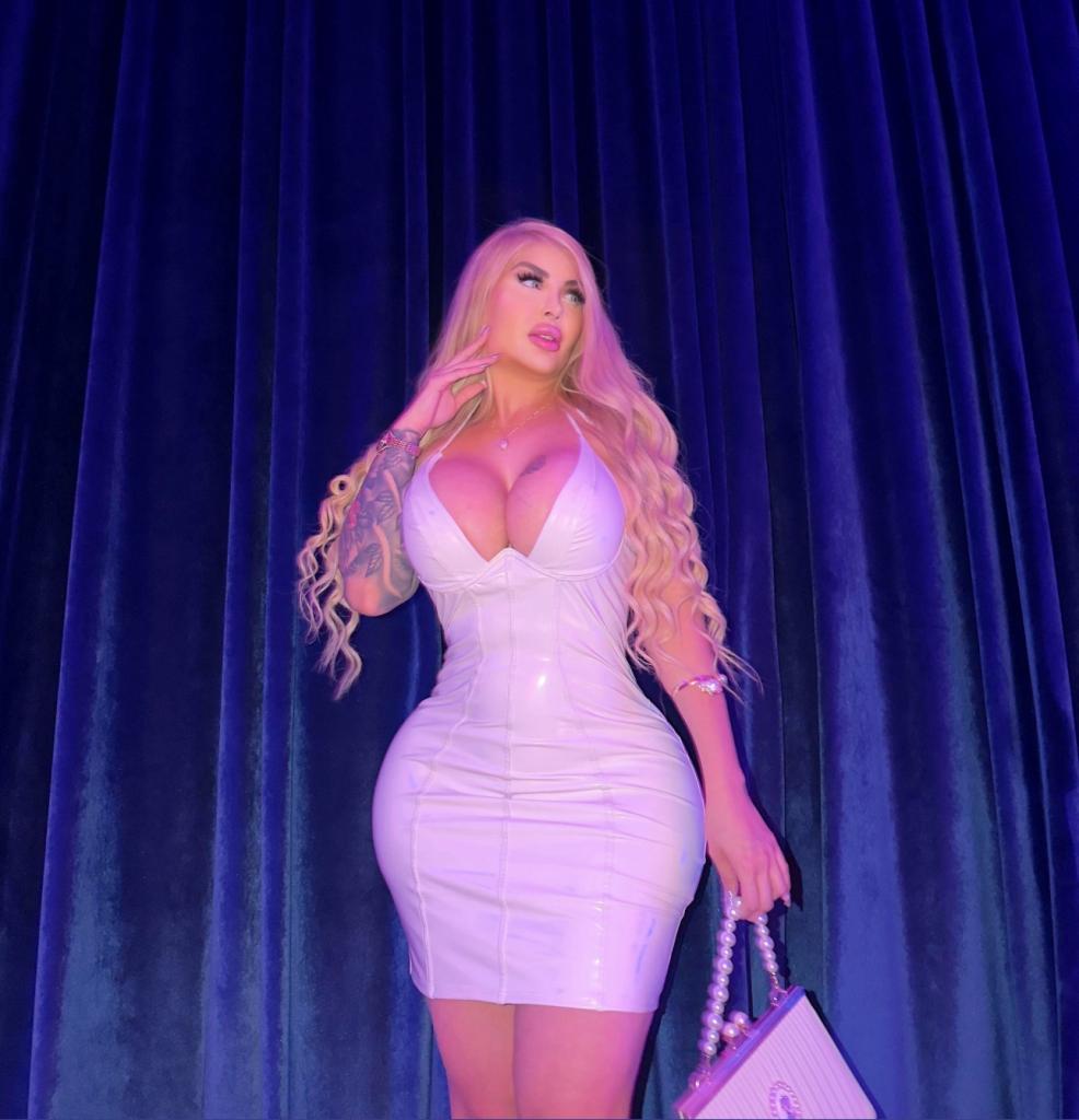 607234782: Chica busca chico en Madrid