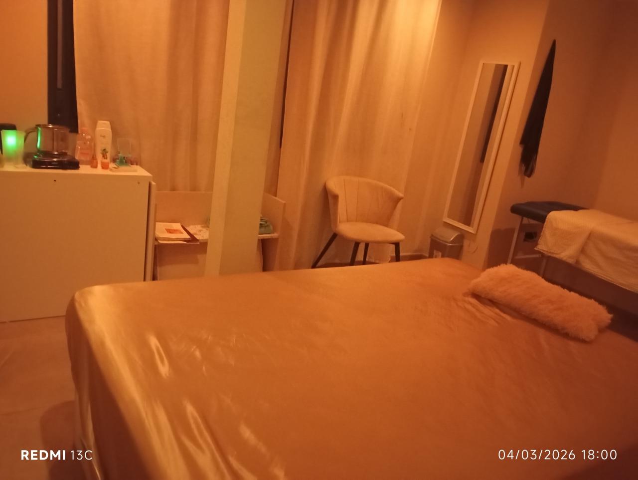 Chica busca chico en Cádiz: 