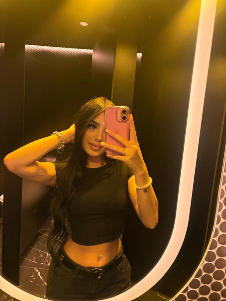 612214738: Chica busca chico en Madrid