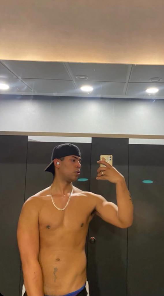 Chico busca chica en Cádiz: 