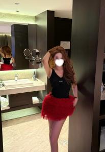 652955575: Chica busca chico en Barcelona