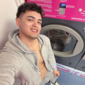 695091078: Chico busca chica en León