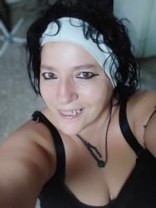 697739931: Chica busca chico en Valencia