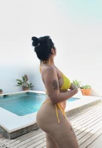 637479290: Chica busca chico en Ibiza