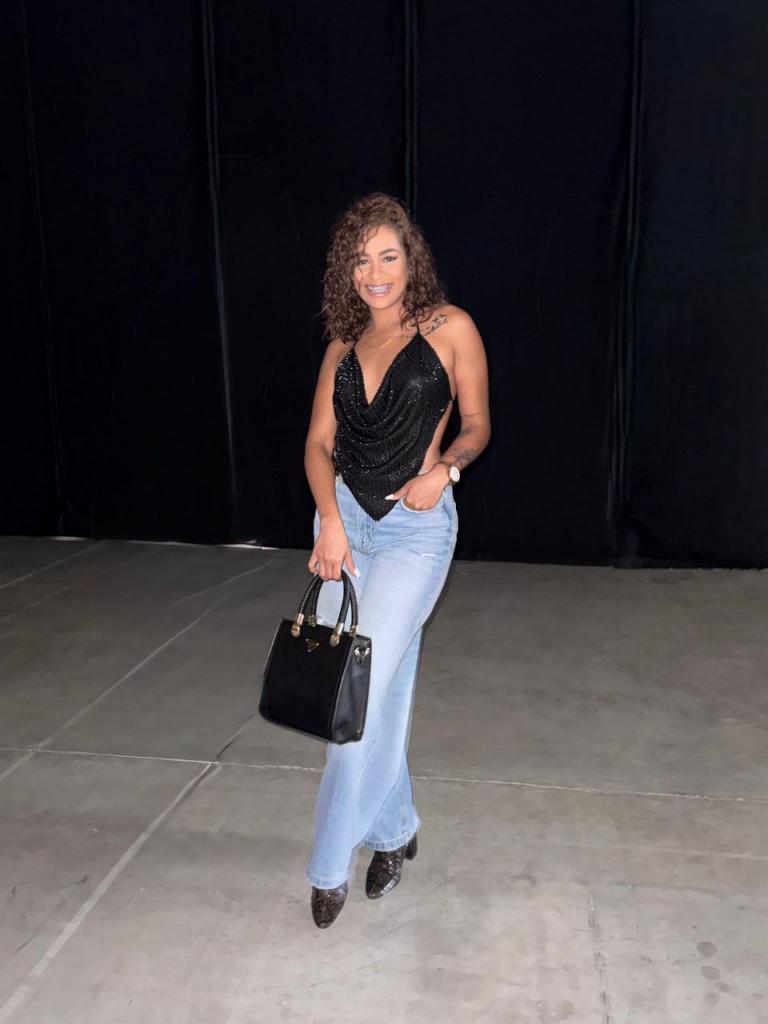 Chica busca chico en Tenerife: Chica busca chico