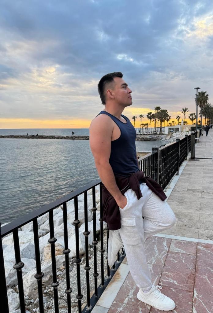 Chico busca chica en Málaga: 