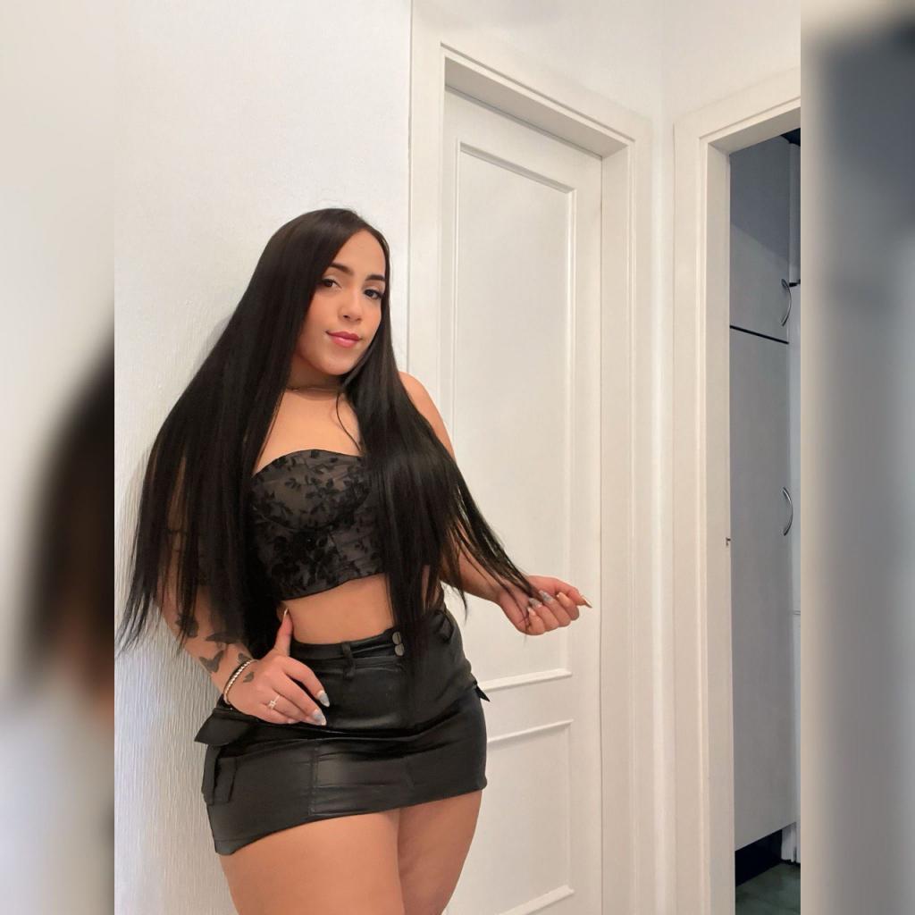 Chica busca chico en Málaga: Chica busca chico