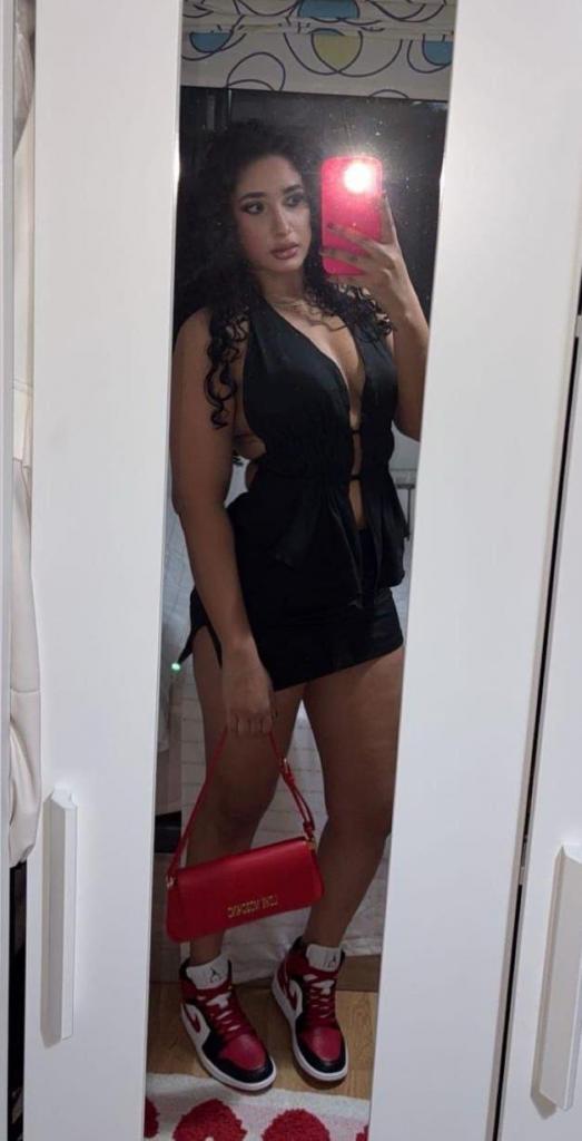 695343309: Chica busca chico en Guipúzcoa