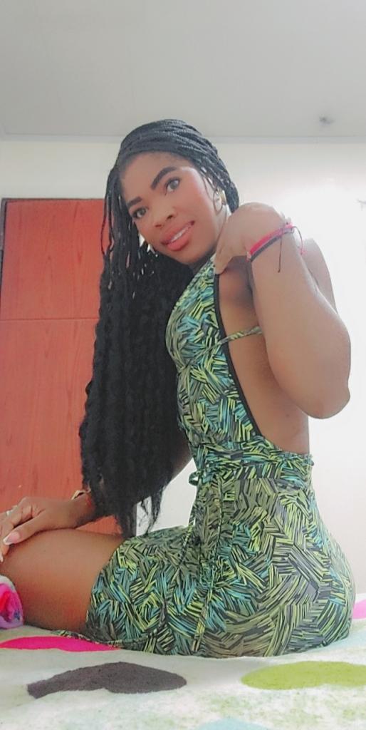 631399497: Chica busca chico en Guipúzcoa