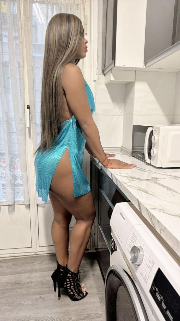 631399497: Chica busca chico en Guipúzcoa