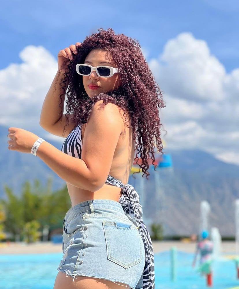 Chica busca chico en Tenerife: 