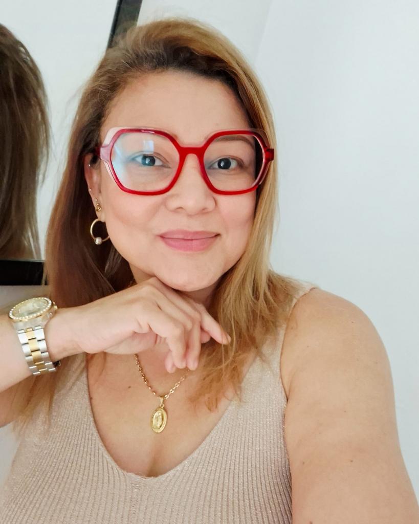 Chica busca chico en Cádiz: 