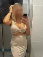 698966798: Chica busca chico en Sevilla