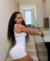 643207535: Chica busca chico en Barcelona